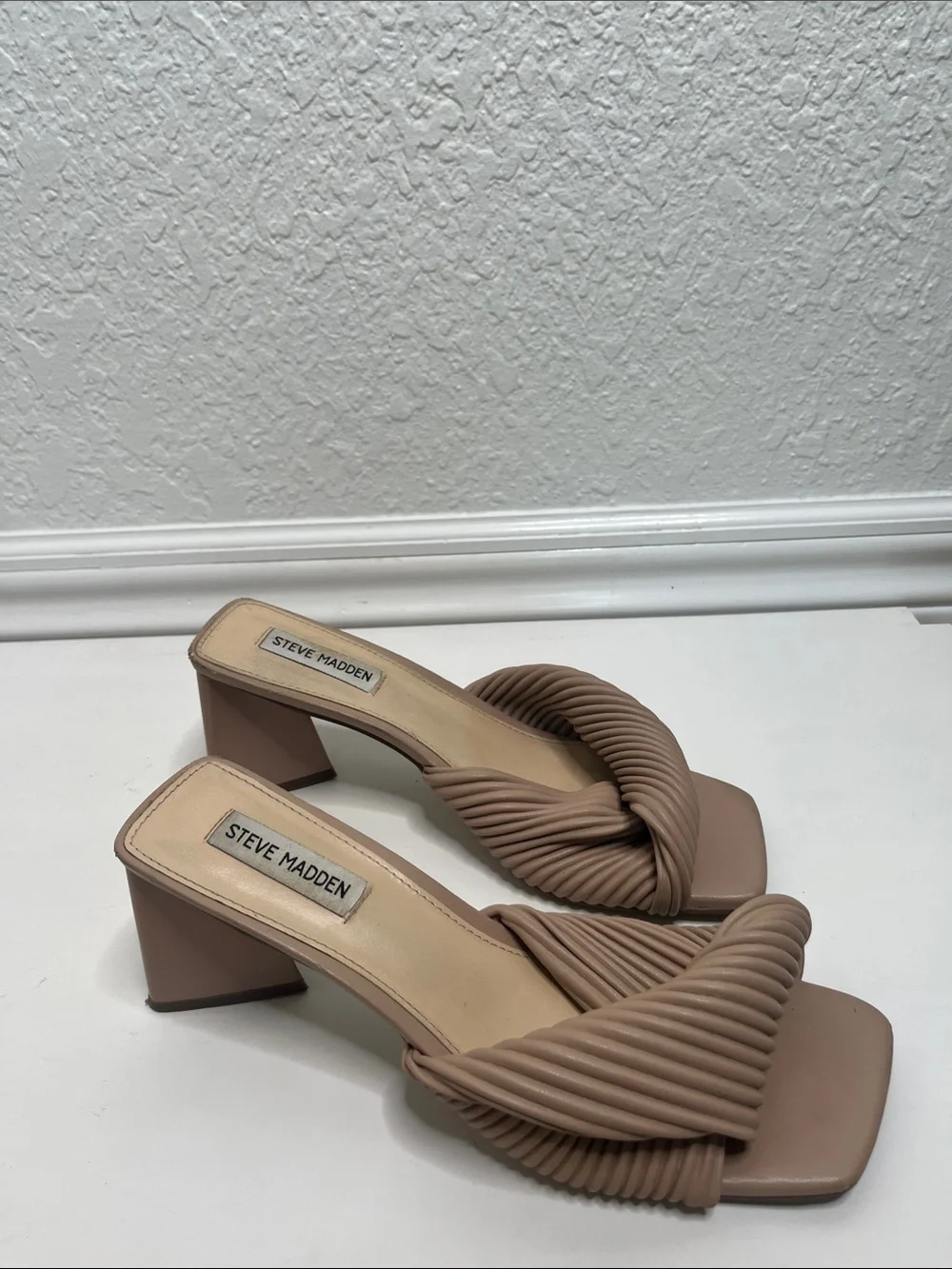 Steve Madden Gomaz Block Heeled Mules Sz 8.5